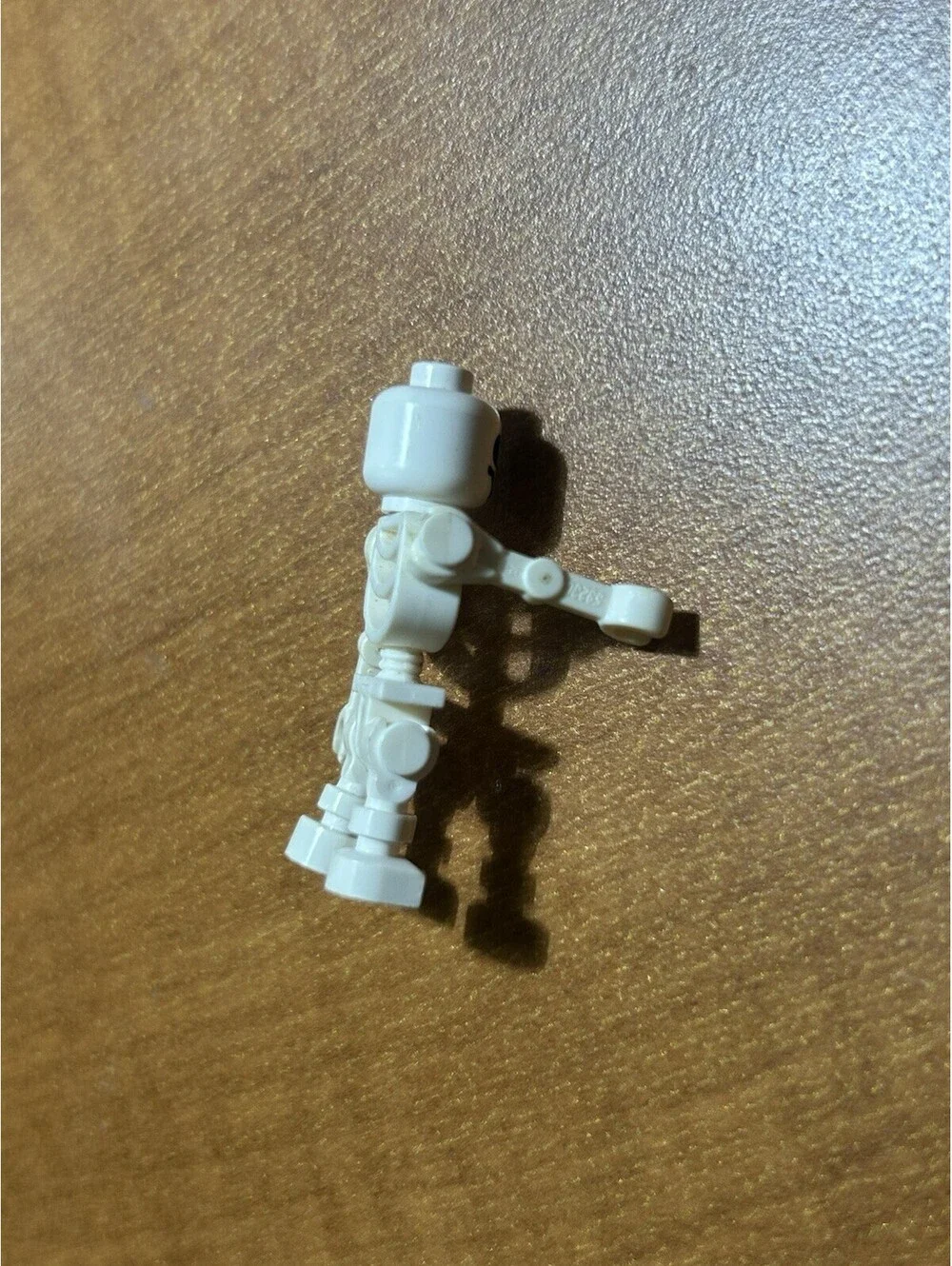 Lego White Skeleton Minifigure with Straight Arms gen019